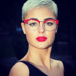 Korte kapsels 2016 dames met bril