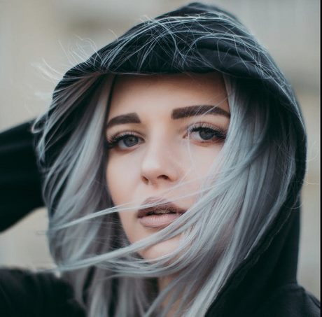 Vrouw grijs haar