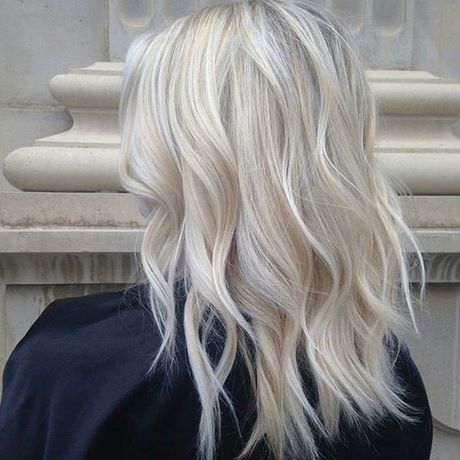 Ice blond haar