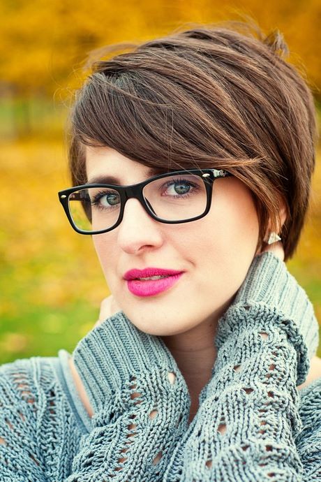Kapsels voor vrouwen met bril