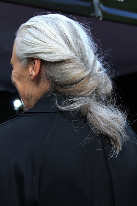 Boblijn grijs haar
